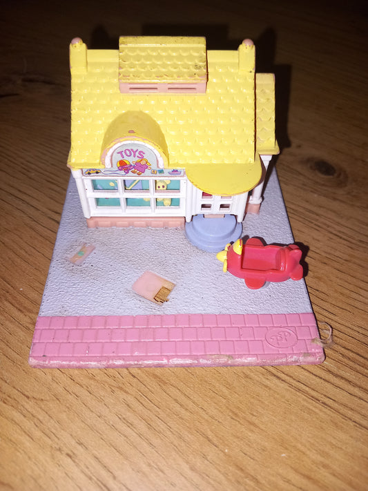 Polly pocket